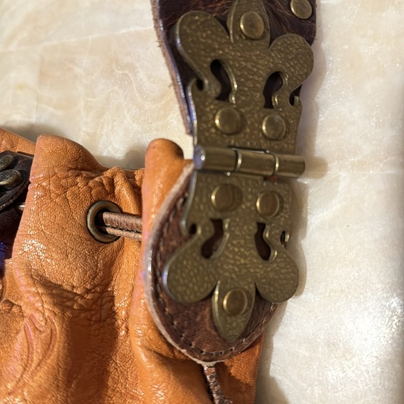 ROYAL PLUSH BRAND Shoulder bag ! Stunning and was desirable by Hollywood crowds💖 - Picture 2 of 12